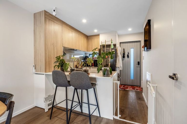 Photo of property in 16 Selo Street, Glen Eden, Auckland, 0602