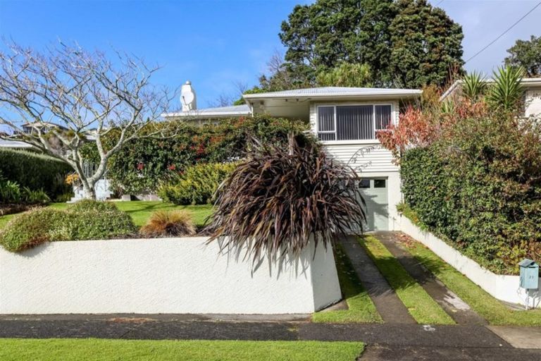 Photo of property in 28 Rosendale Avenue, Spotswood, New Plymouth, 4310