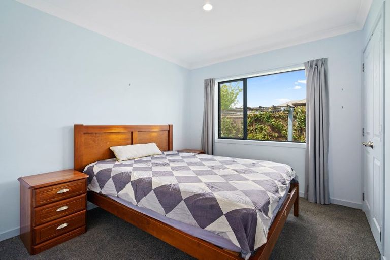 Photo of property in 8d Burr Street, Cambridge, 3434