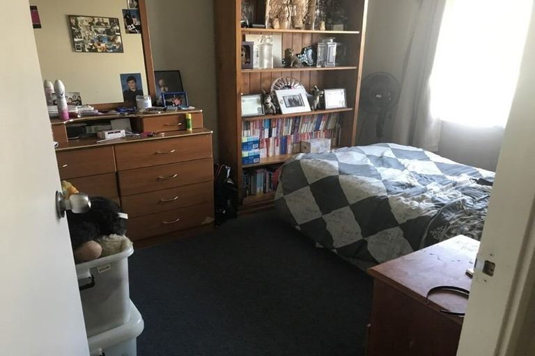 Photo of property in 1/13 Rukumoana Place, Clendon Park, Auckland, 2103