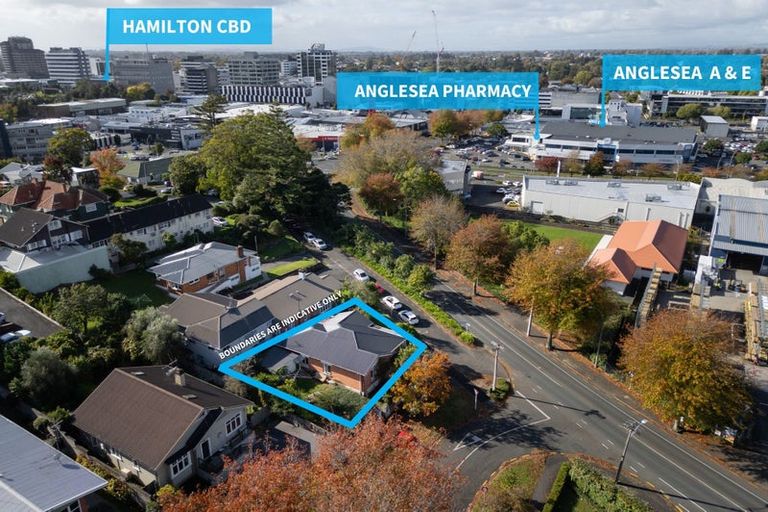 Photo of property in 8 Pembroke Lane, Hamilton Lake, Hamilton, 3204