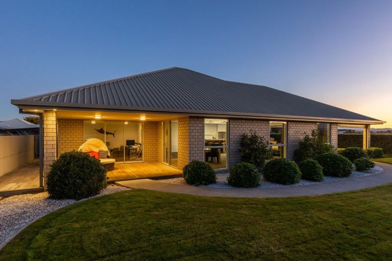 Photo of property in 14 Windsor Close, Springlands, Blenheim, 7201