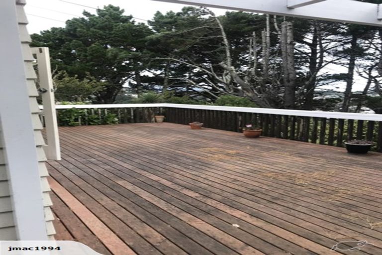 Photo of property in 19 Kimball Place, Johnsonville, Wellington, 6037