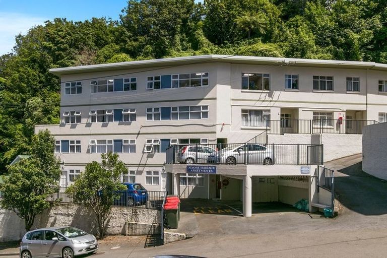 Photo of property in Parkland Flats, 2/51 Adams Terrace, Kelburn, Wellington, 6021