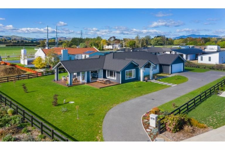 Photo of property in 33 Baxter Michael Crescent, Cambridge, 3434