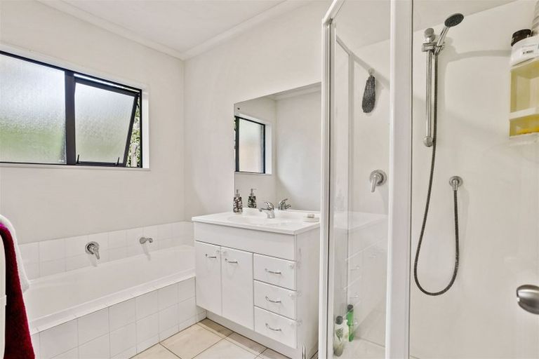 Photo of property in 20 Northridge Terrace, Massey, Auckland, 0614