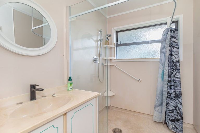 Photo of property in 3a Broadbelt Grove, Levin, 5510