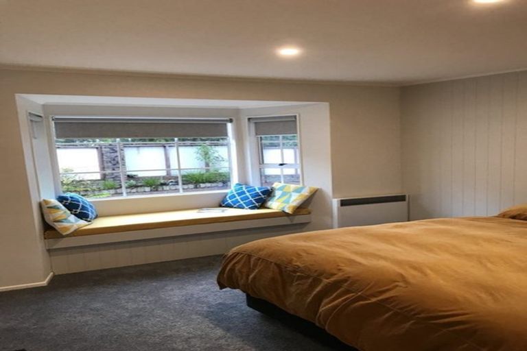 Photo of property in 1/1 Clearwater Cove, West Harbour, Auckland, 0618