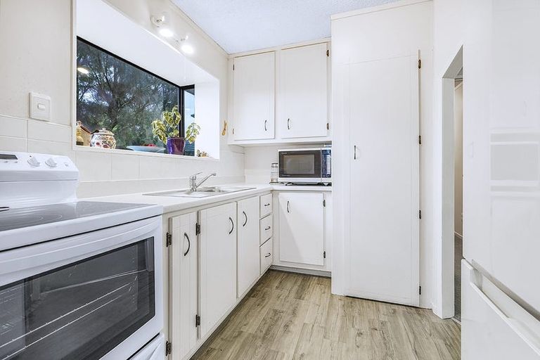 Photo of property in 1136b Heaphy Terrace, Fairfield, Hamilton, 3214