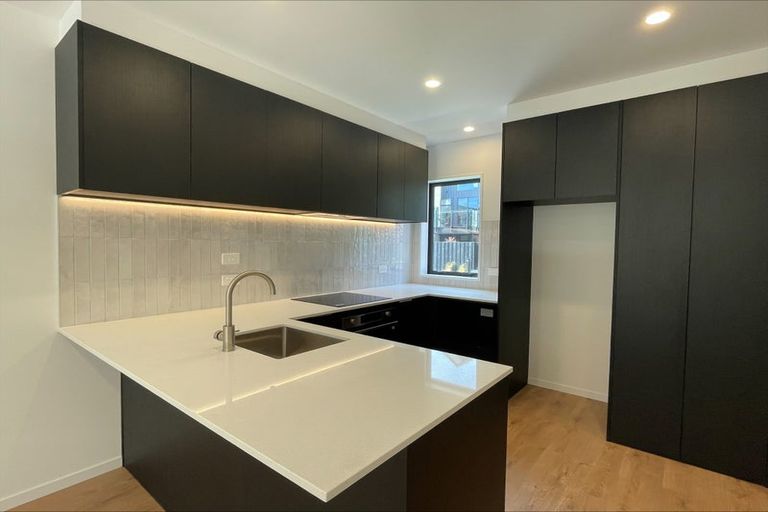 Photo of property in 1/15 Donald Place, St Albans, Christchurch, 8014