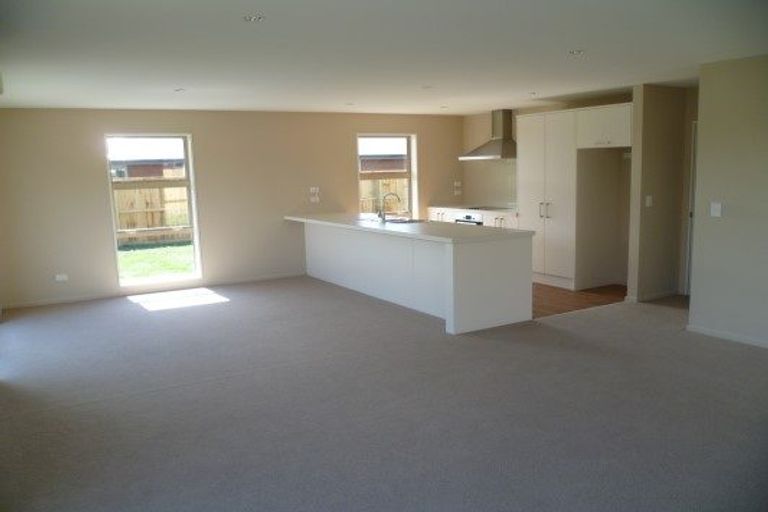 Photo of property in 52 Cassino Street, Rangiora, 7400