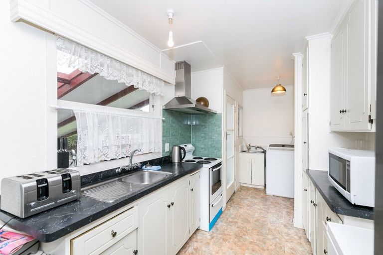 Photo of property in 5 Gerrand Place, Chedworth, Hamilton, 3210