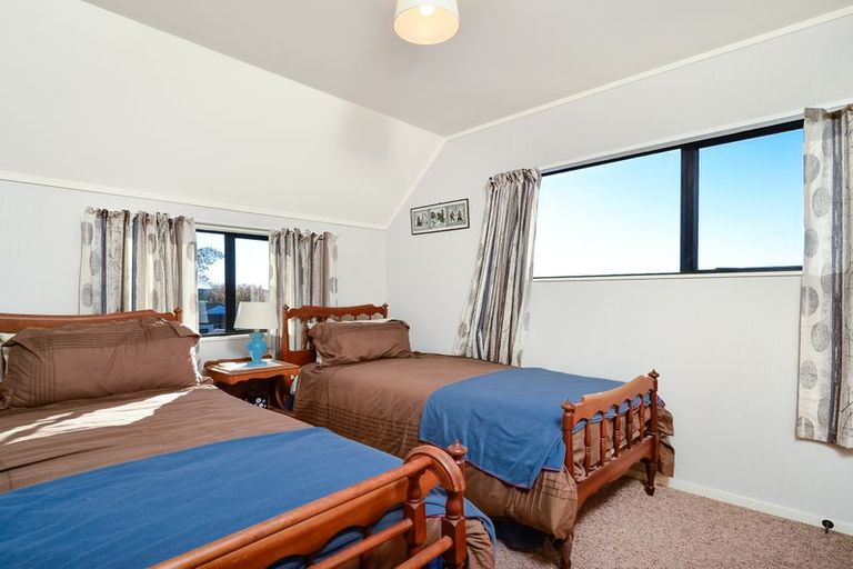 Photo of property in 1/95 Sturges Road, Henderson, Auckland, 0612