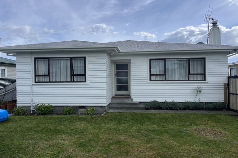 Photo of property in 14 Richmond Street, Maraenui, Napier, 4110