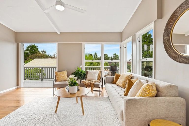 Photo of property in 8 Reiman Street, New Lynn, Auckland, 0600