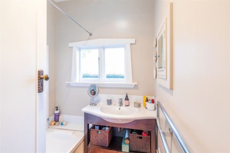 Photo of property in 157 Weston Road, St Albans, Christchurch, 8052