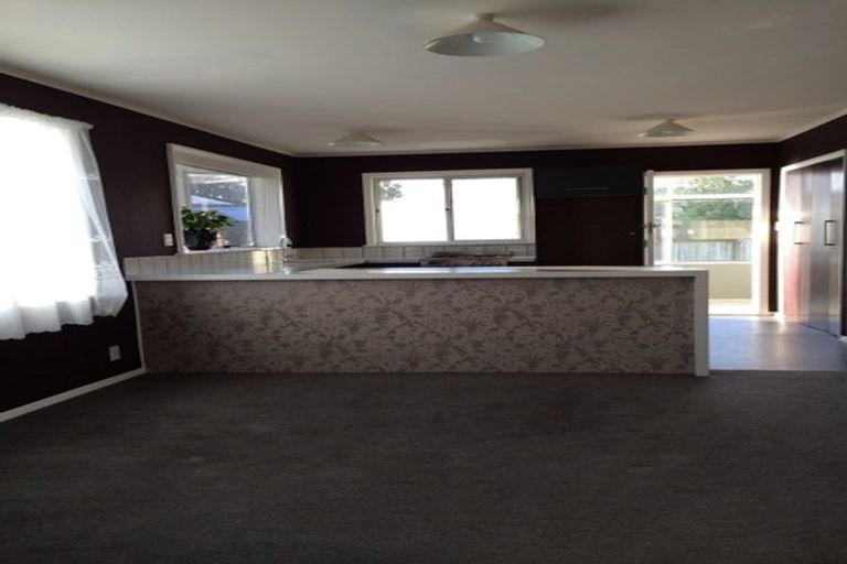 Photo of property in 19 Ilford Place, Awapuni, Palmerston North, 4412