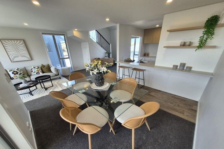 Photo of property in 3/246 Marine Parade, New Brighton, Christchurch, 8061