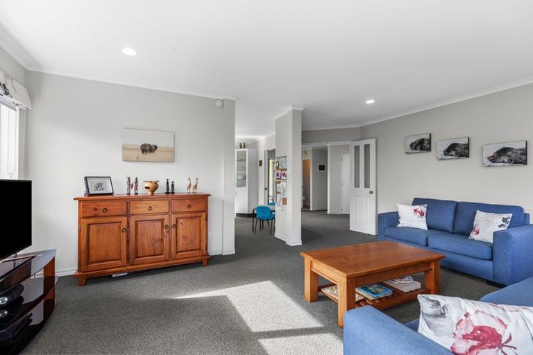 Photo of property in 19 Rosberg Place, Mount Maunganui, 3116