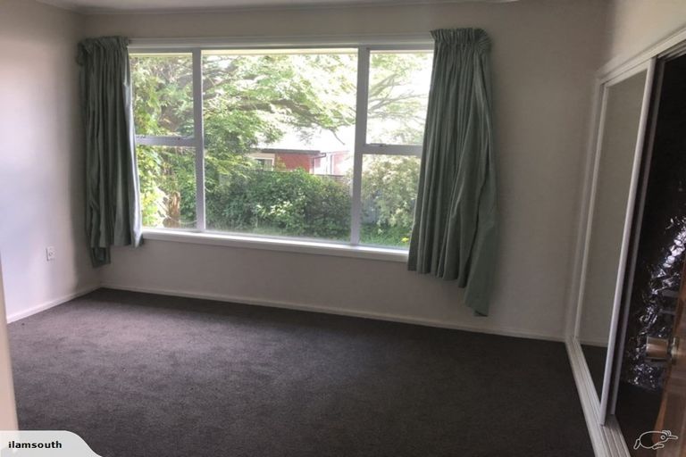Photo of property in 124 Waimairi Road, Ilam, Christchurch, 8041