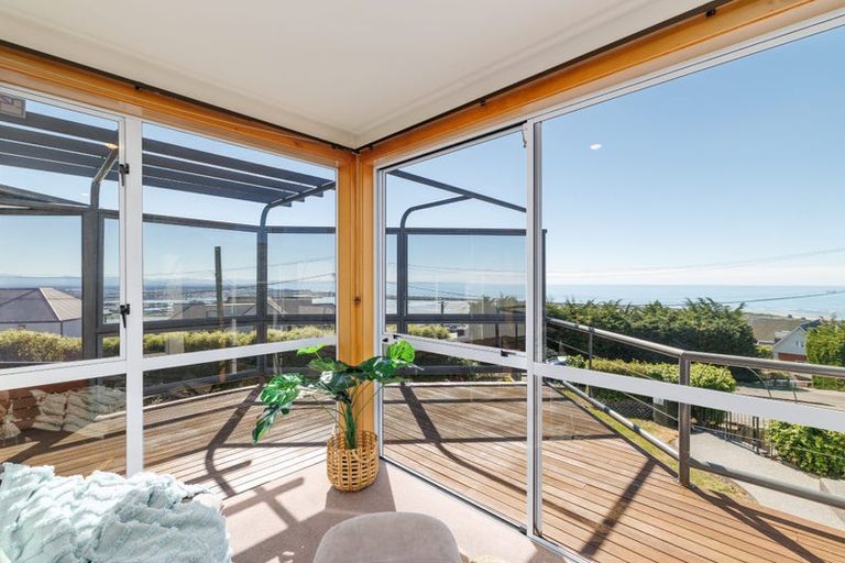 Photo of property in 12 Belleview Terrace, Mount Pleasant, Christchurch, 8081