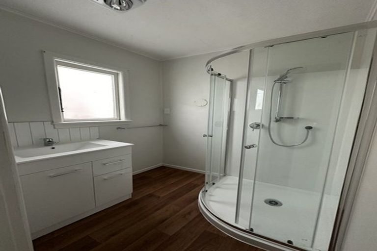 Photo of property in 1/75 Kowhai Road, Mairangi Bay, Auckland, 0630