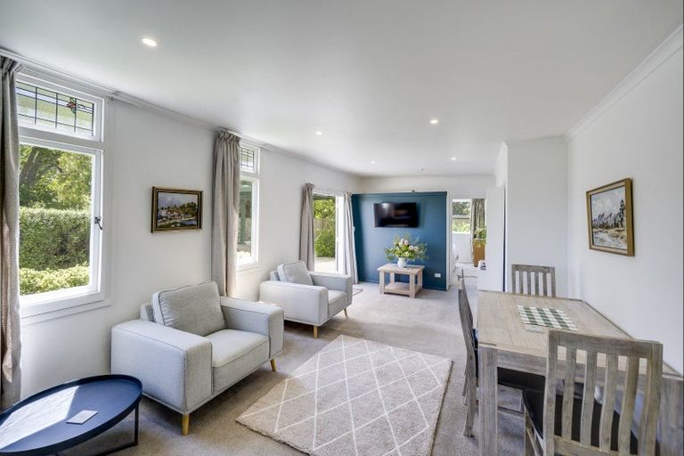 Photo of property in 84 Middle Road, Havelock North, 4130