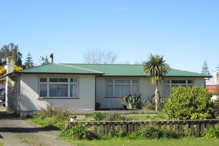 Photo of property in 16 Main Street, Marton, 4710