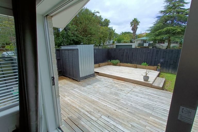 Photo of property in 1/108 Monarch Avenue, Hillcrest, Auckland, 0627