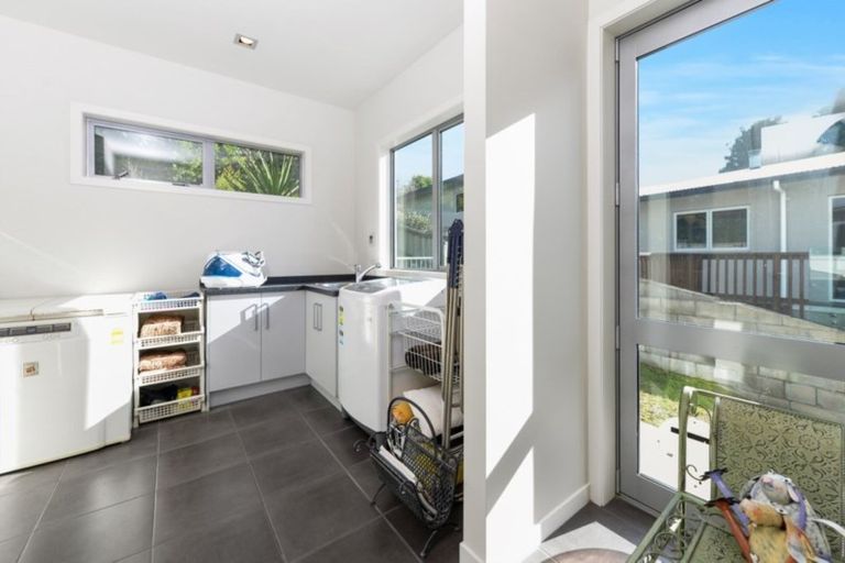 Photo of property in 12 Linden Place, Matipo Heights, Rotorua, 3015