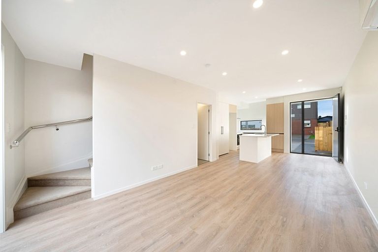 Photo of property in 13 Clay Works Lane, New Lynn, 0600