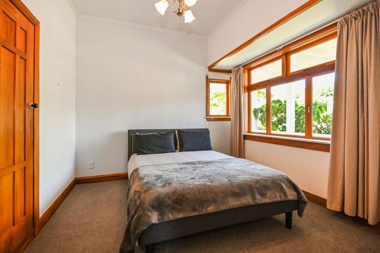 Photo of property in 9 Seddon Street, Dannevirke, 4930