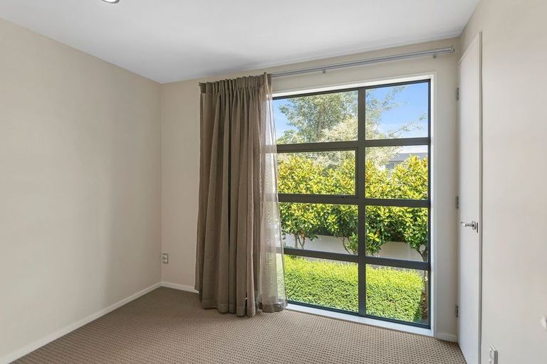 Photo of property in 72 Wai-iti Terrace, Bryndwr, Christchurch, 8052