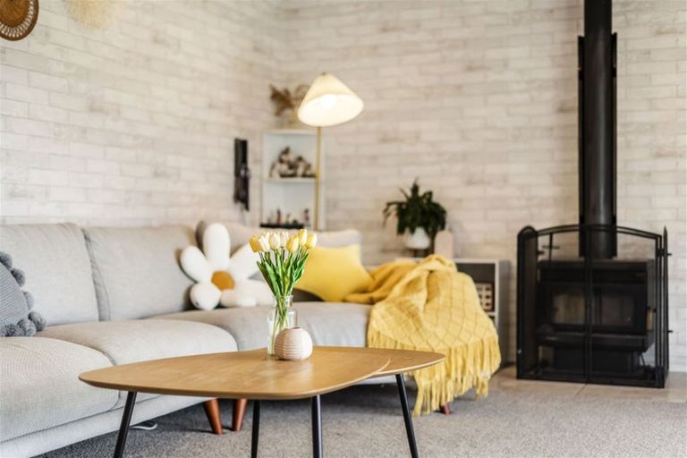 Photo of property in 2/160 Stapleford Crescent, Browns Bay, Auckland, 0630