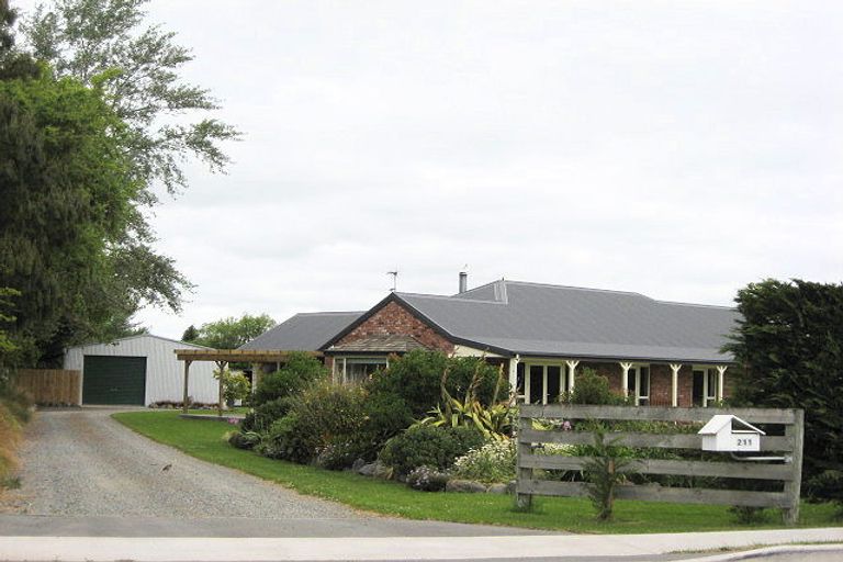 Photo of property in 211 Northbrook Road, Rangiora, 7400