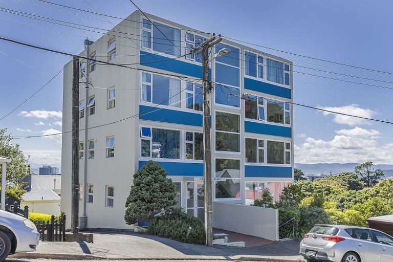 Photo of property in 3/24 Patanga Crescent, Thorndon, Wellington, 6011