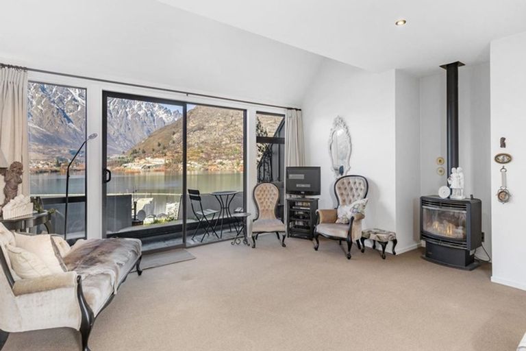 Photo of property in Marina Village, 1/10 Marina Drive, Frankton, Queenstown, 9300