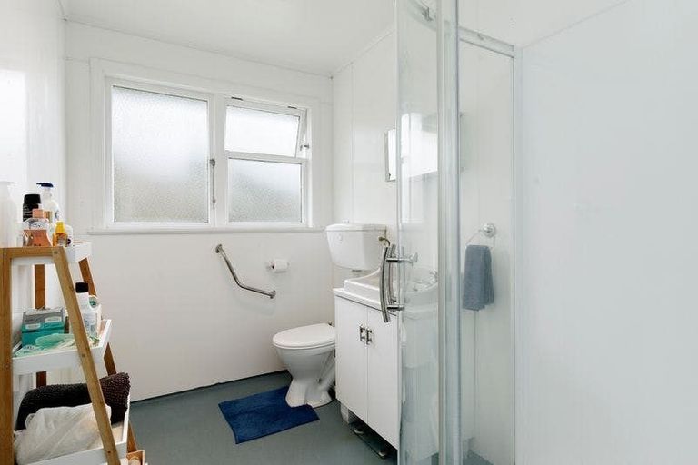 Photo of property in 80 Dowse Drive, Maungaraki, Lower Hutt, 5010