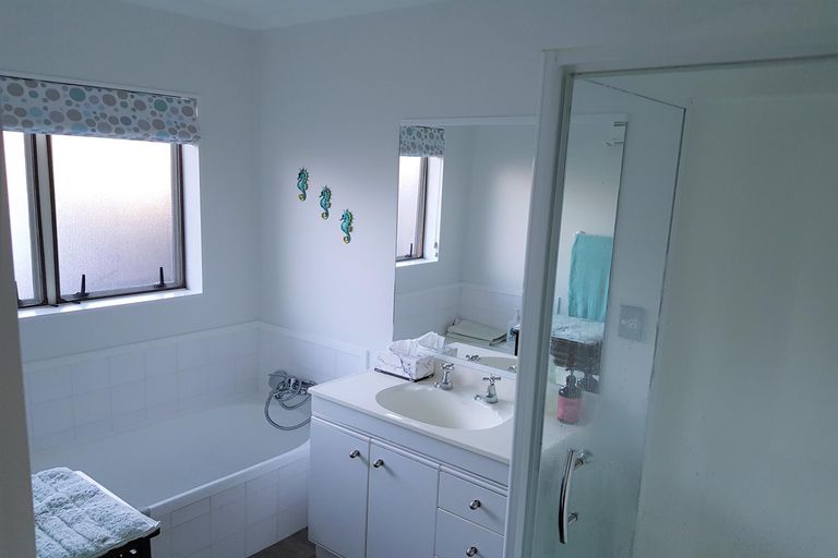 Photo of property in 106a West Street, Pukekohe, 2120