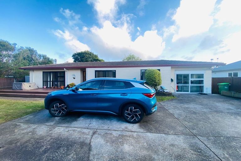 Photo of property in 1/117 Clevedon Road, Papakura, 2110