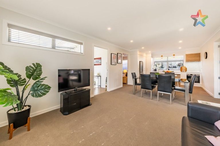 Photo of property in 5 Tarata Lane, Avalon, Lower Hutt, 5011