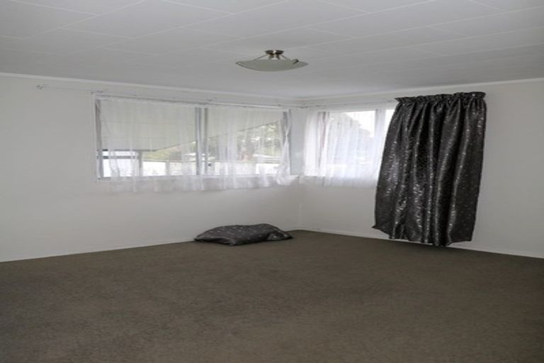 Photo of property in 9b Nevada Grove, Totara Park, Upper Hutt, 5018