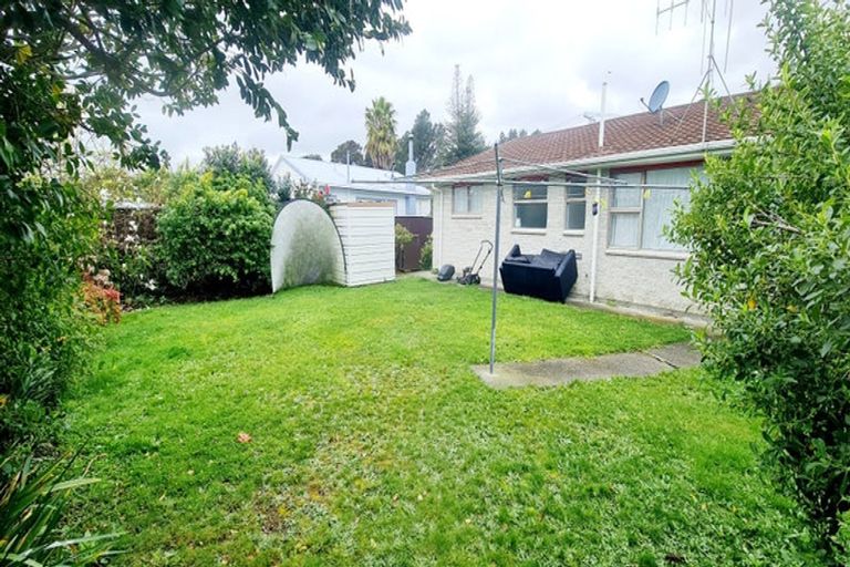 Photo of property in 2a Anzac Road, Otaki, 5512