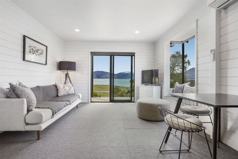 Photo of property in 266 Lakeview Terrace, Lake Hawea, Wanaka, 9382