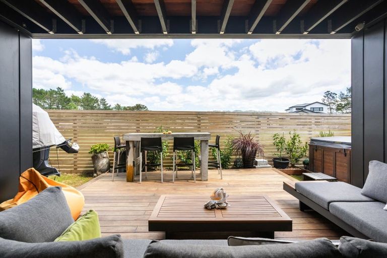 Photo of property in 18 Pinnacles Lane, Pauanui, 3579