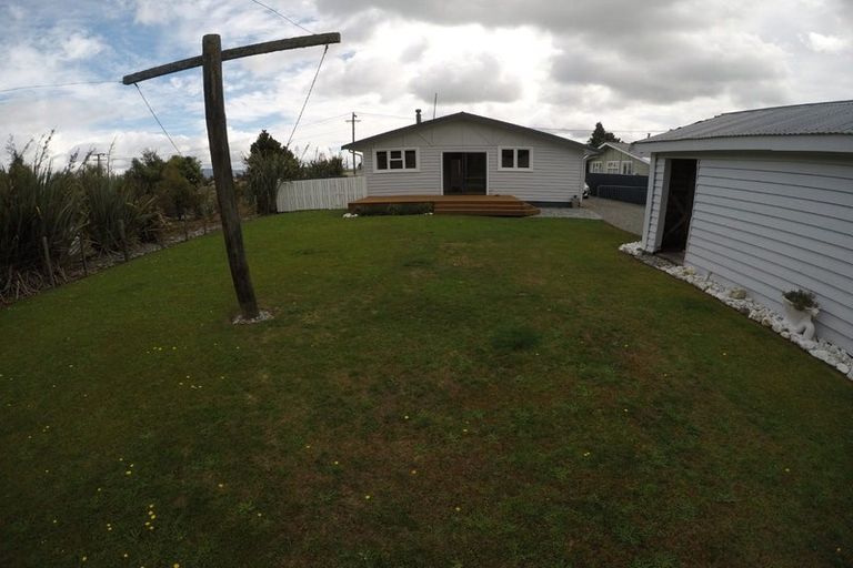 Photo of property in 7 Roberts Street, Whataroa, 7886