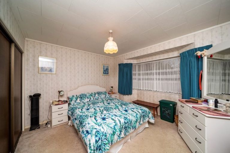 Photo of property in 1/10 Nursery Place, Westown, New Plymouth, 4310