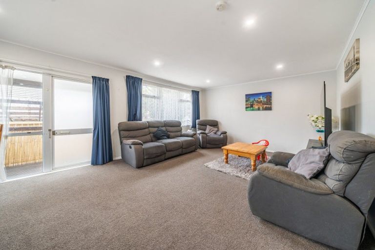 Photo of property in 39 Naenae Road, Naenae, Lower Hutt, 5011