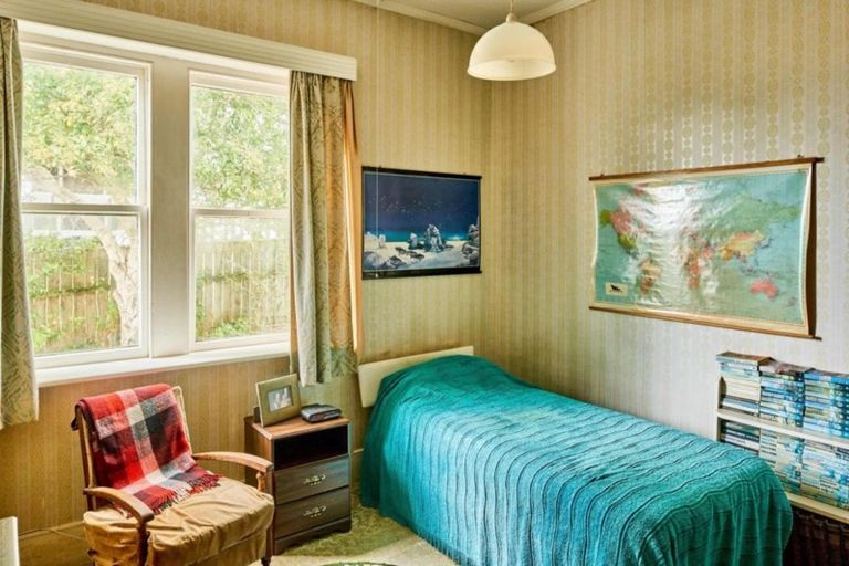 Photo of property in 45 Marine Parade, Eastbourne, Lower Hutt, 5013