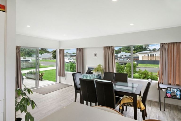 Photo of property in 8 Sandleigh Drive, Athenree, Katikati, 3177